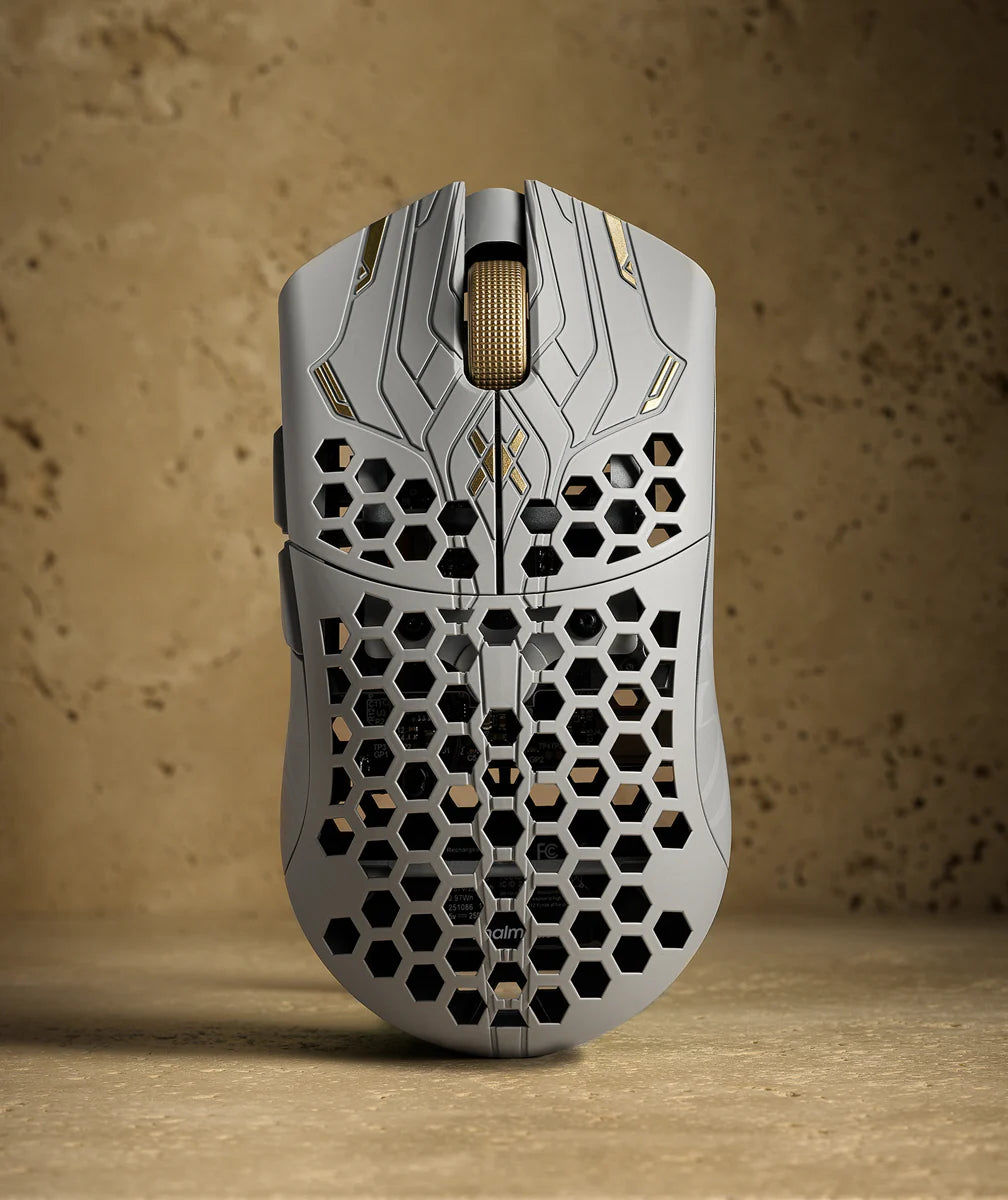Finalmouse ULX Prophecy - Clix Medium optikai USB / vezeték nélküli gaming egér