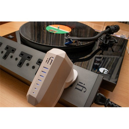 ifi iPower X hálózati adapter [ah:95aa1996c7ba33c72da1dd82c55bb6e21c95be23db3144a4c10caf8e51269489] [ah-transfer:3008b77501654489ad72508e105f0f5e]